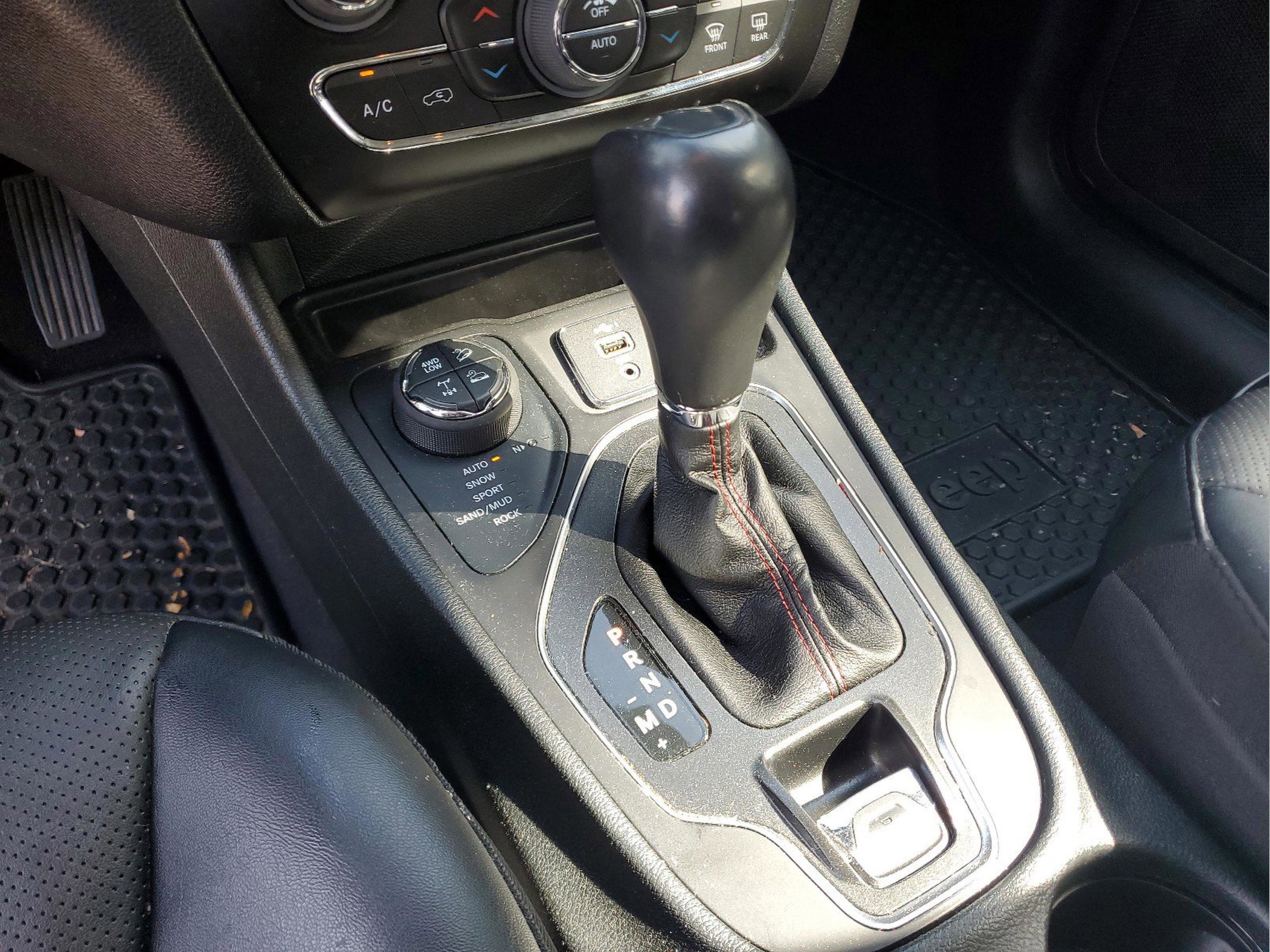 Used 2022 Jeep Cherokee Trailhawk w/ Sound & Nav Group image 22