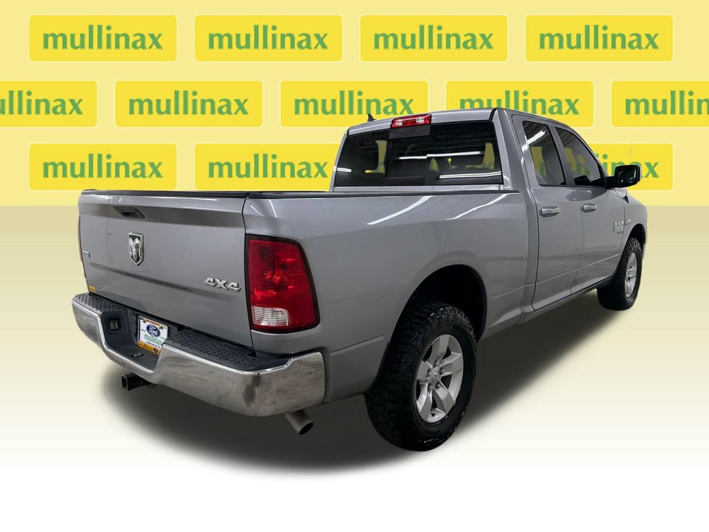Used 2019 RAM 1500 Classic SLT w/ Luxury Group AWD/4WD image 3