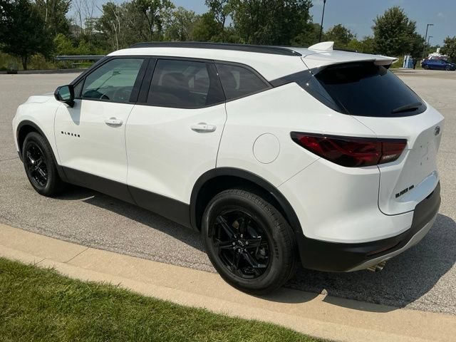 Used 2025 Chevrolet Blazer LT w/ Convenience Package AWD/4WD image 4