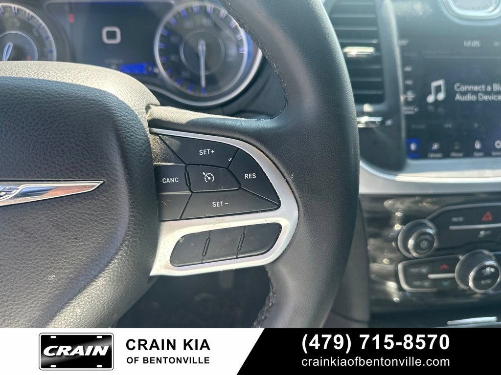 Used 2022 Chrysler 300 Touring w/ Sport Appearance Package RWD image 20