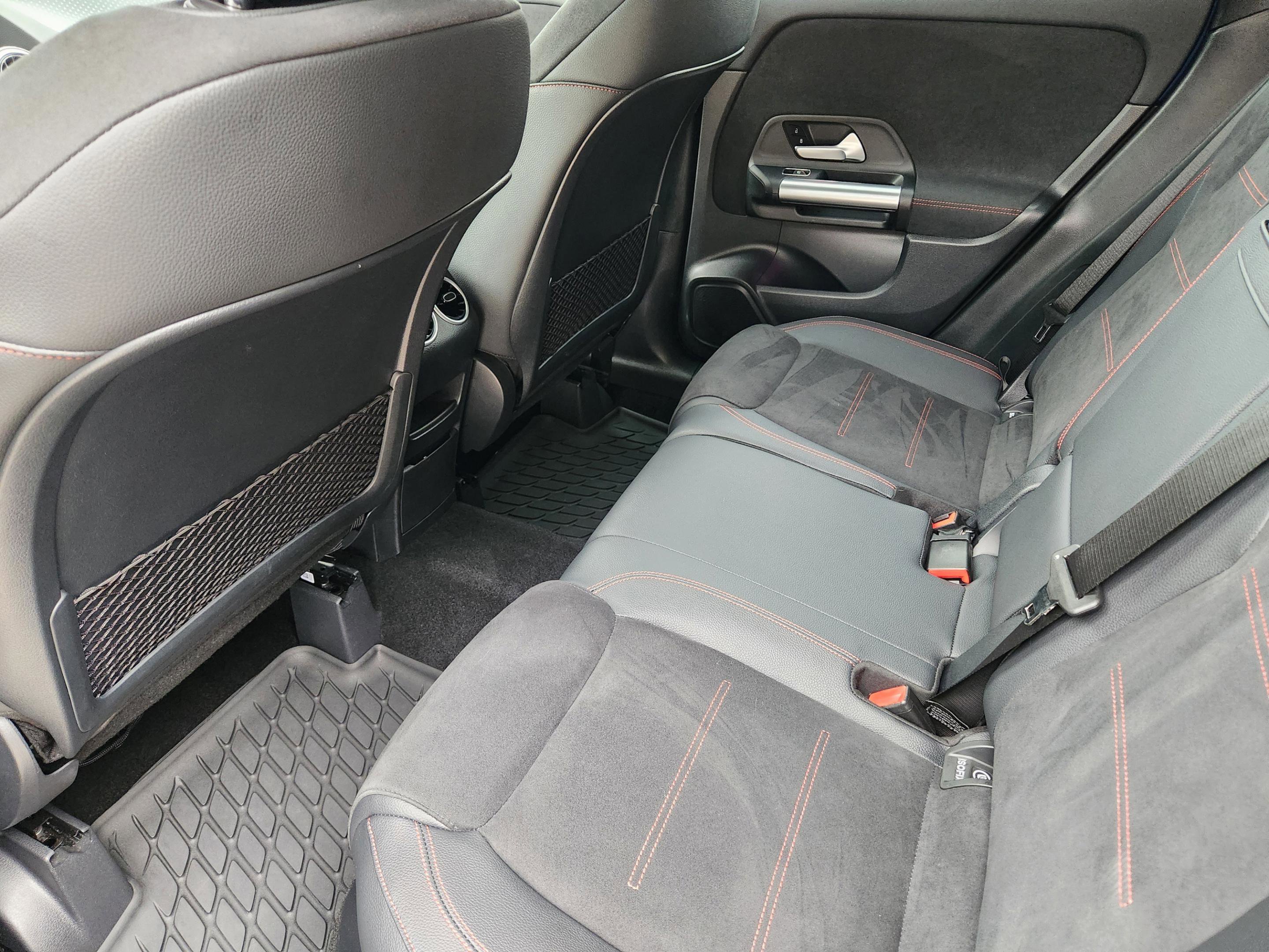 Used 2025 Mercedes-Benz GLA 250 image 22