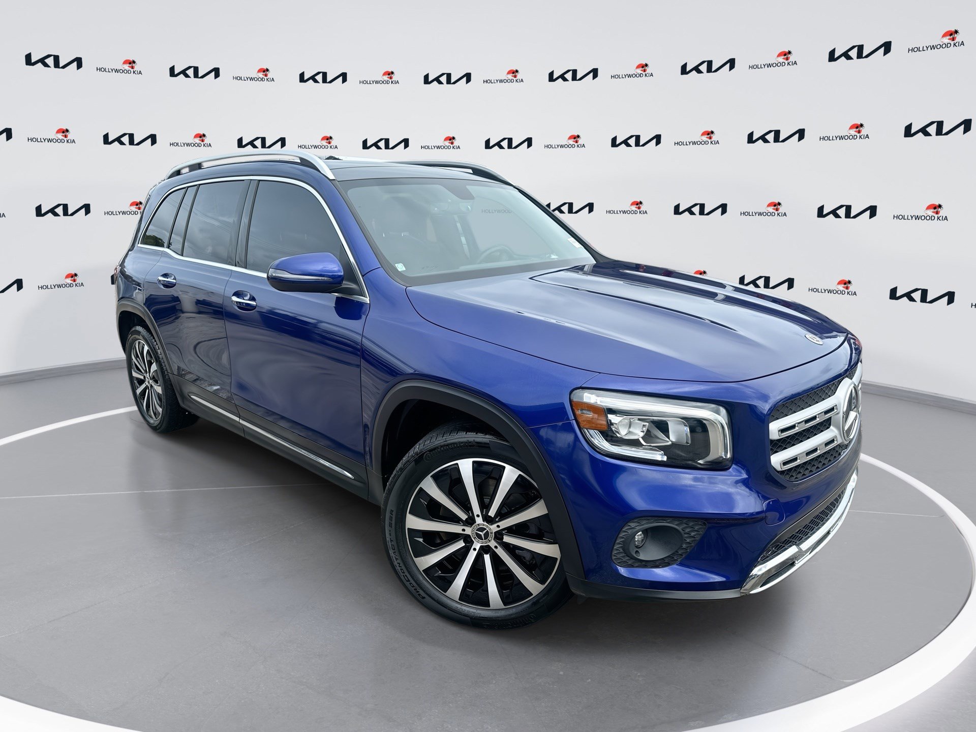 Used 2022 Mercedes-Benz GLB 250 image 1