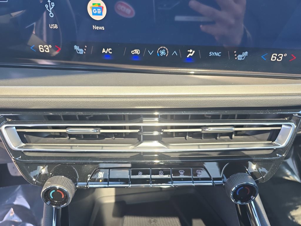 New 2026 Chevrolet Traverse LT w/ Sun and Wheel Package FWD image 26