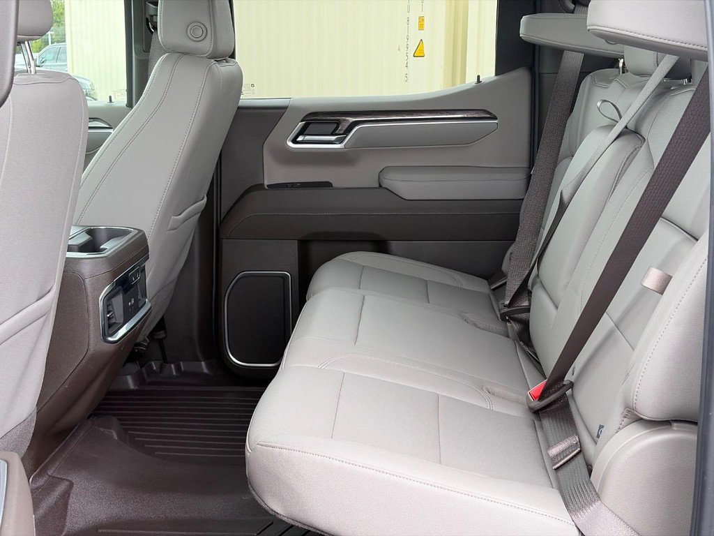 Used 2026 Chevrolet Silverado 1500 LTZ w/ LTZ Premium Package AWD/4WD image 13