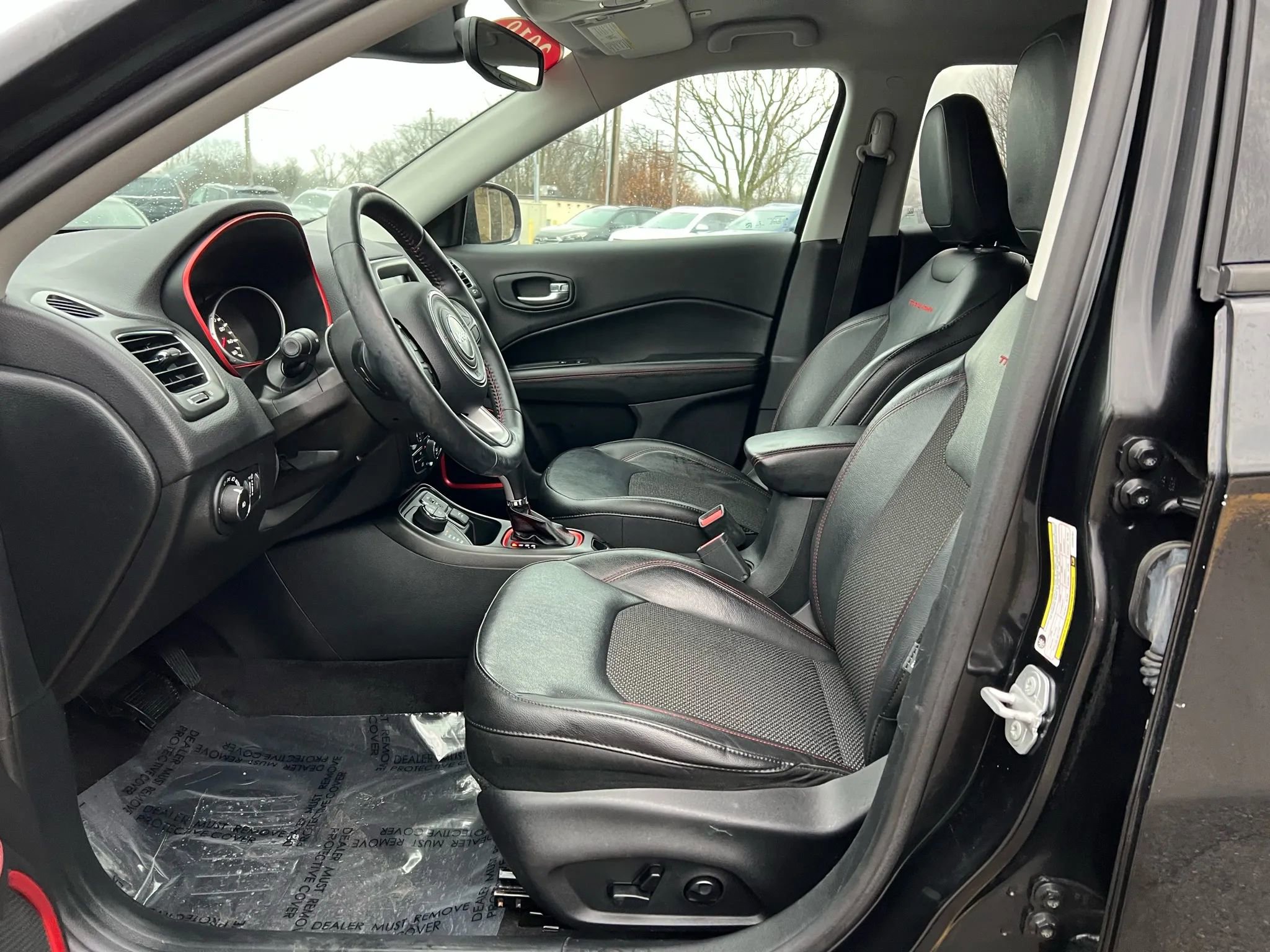 Used 2018 Jeep Compass Trailhawk w/ Cold Weather Group image 13