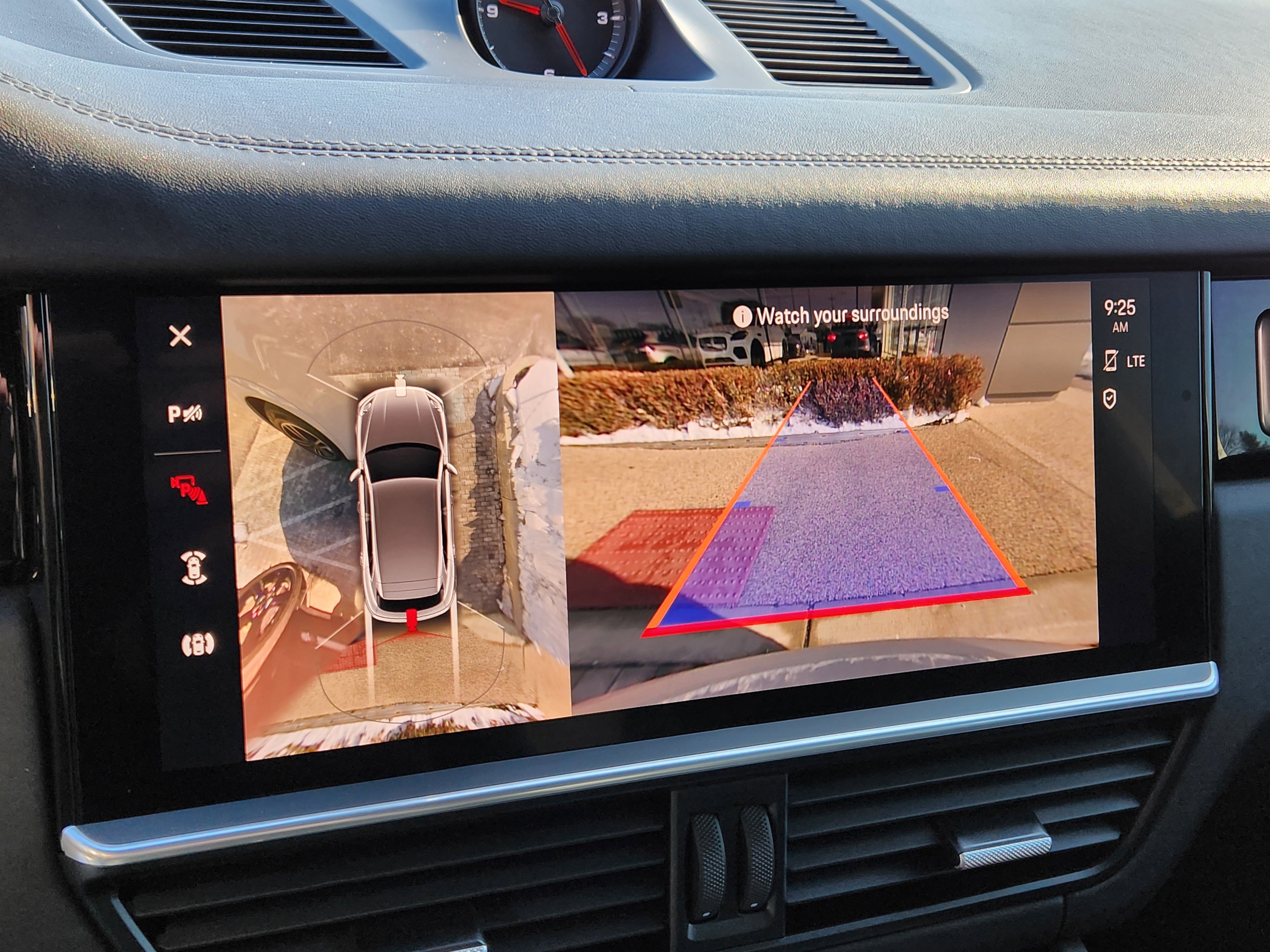 Used 2023 Porsche Cayenne Turbo AWD/4WD image 24