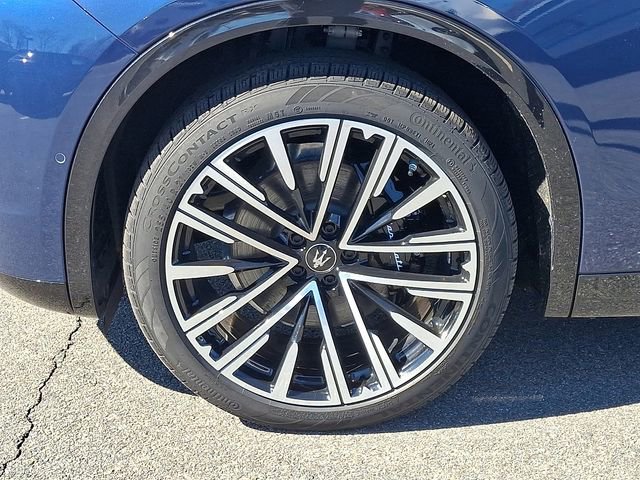 Used 2025 Maserati Grecale Modena image 8