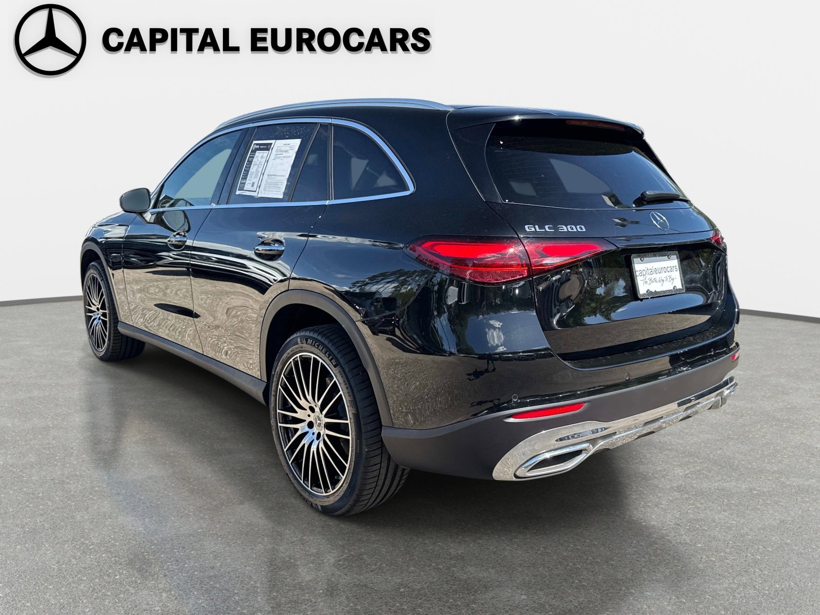 Certified 2025 Mercedes-Benz GLC 300 image 7