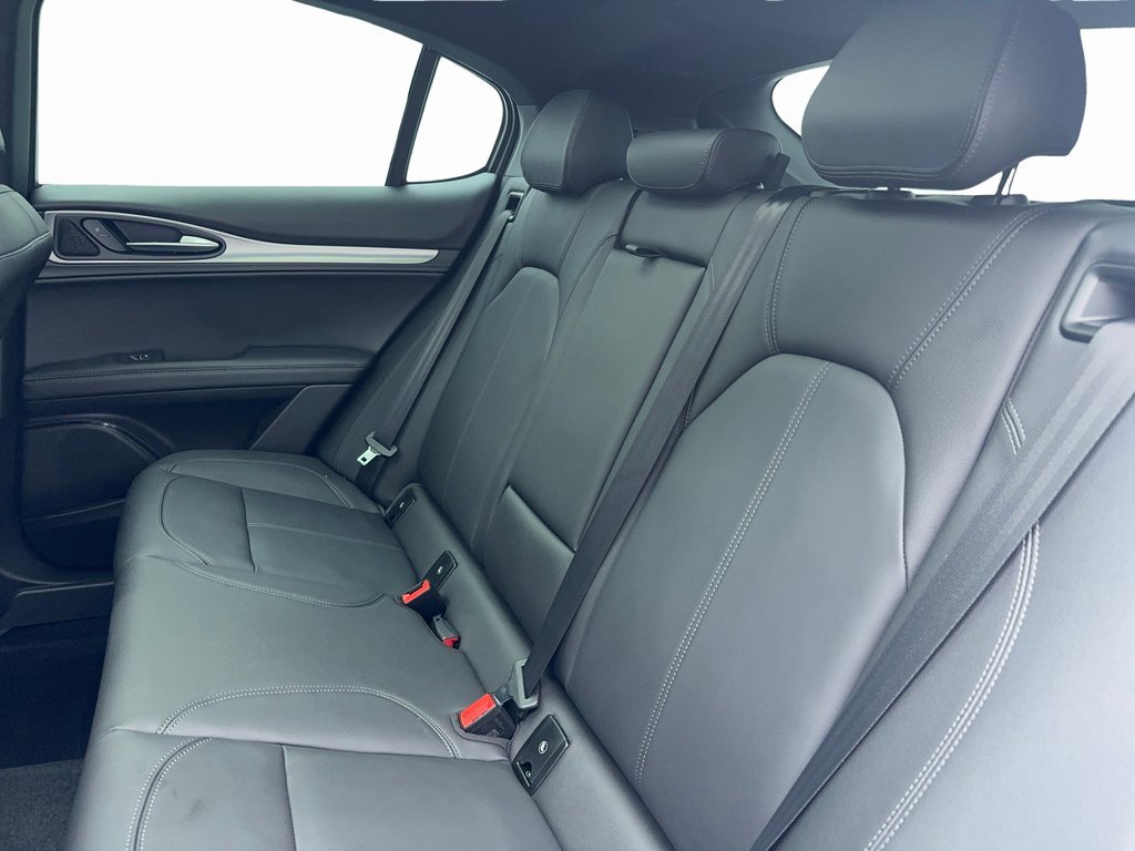 New 2025 Alfa Romeo Stelvio Sprint w/ Convenience Package image 35