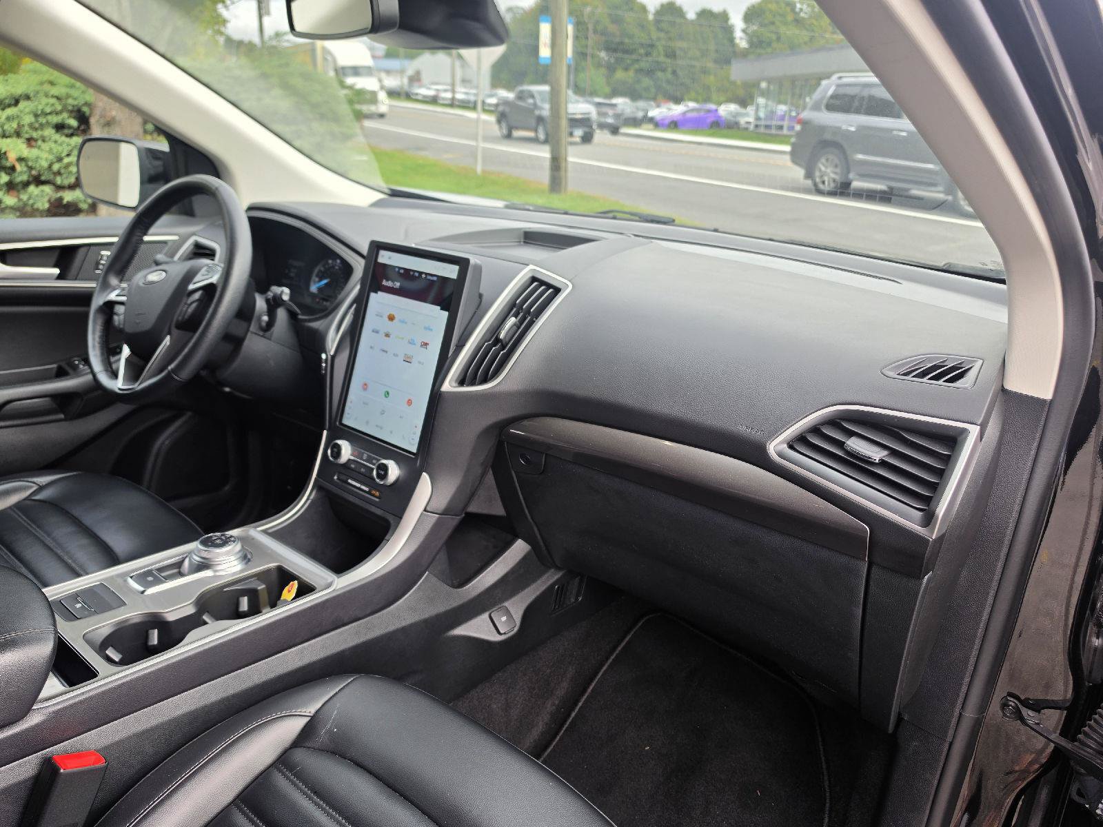 Used 2024 Ford Edge SEL AWD/4WD image 18