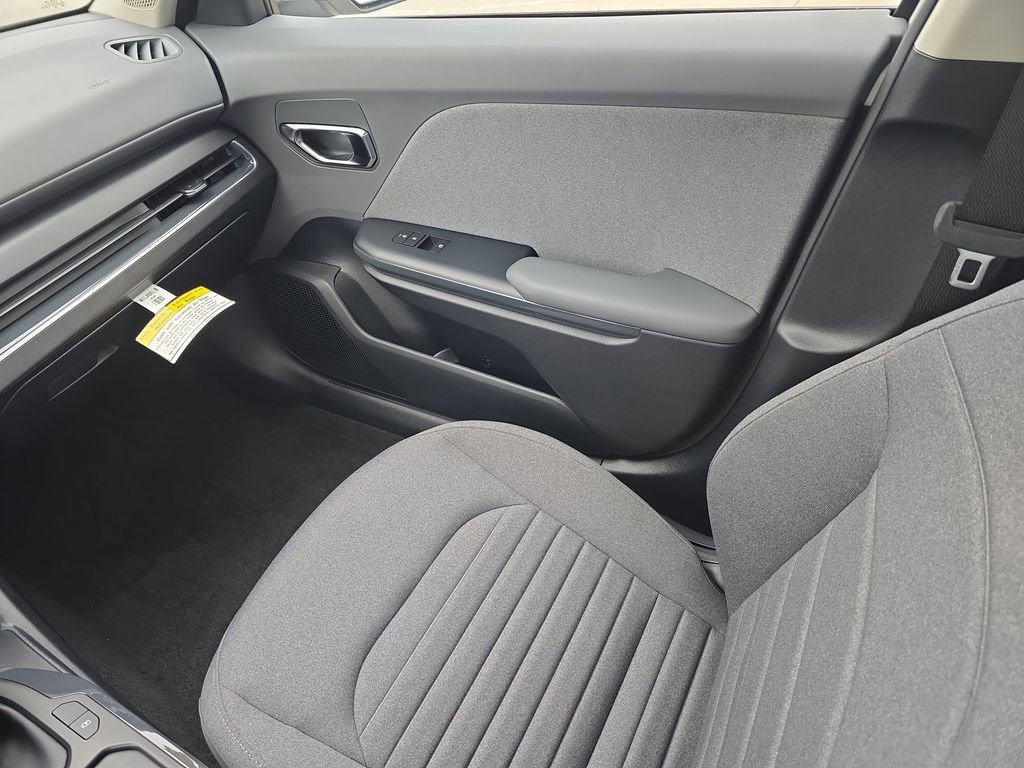New 2025 Kia K4 EX image 17