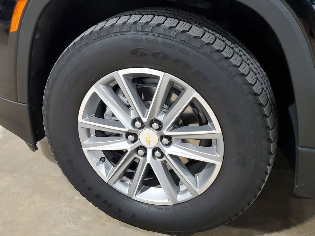 Used 2022 Chevrolet Traverse LT image 60