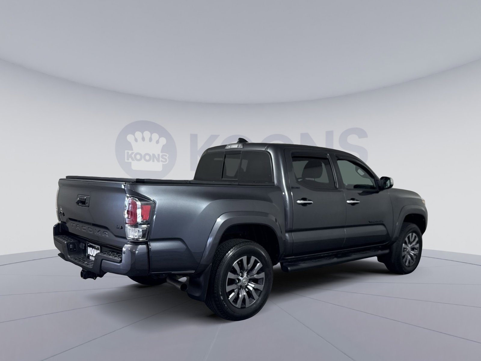 Used 2022 Toyota Tacoma Limited AWD/4WD image 7