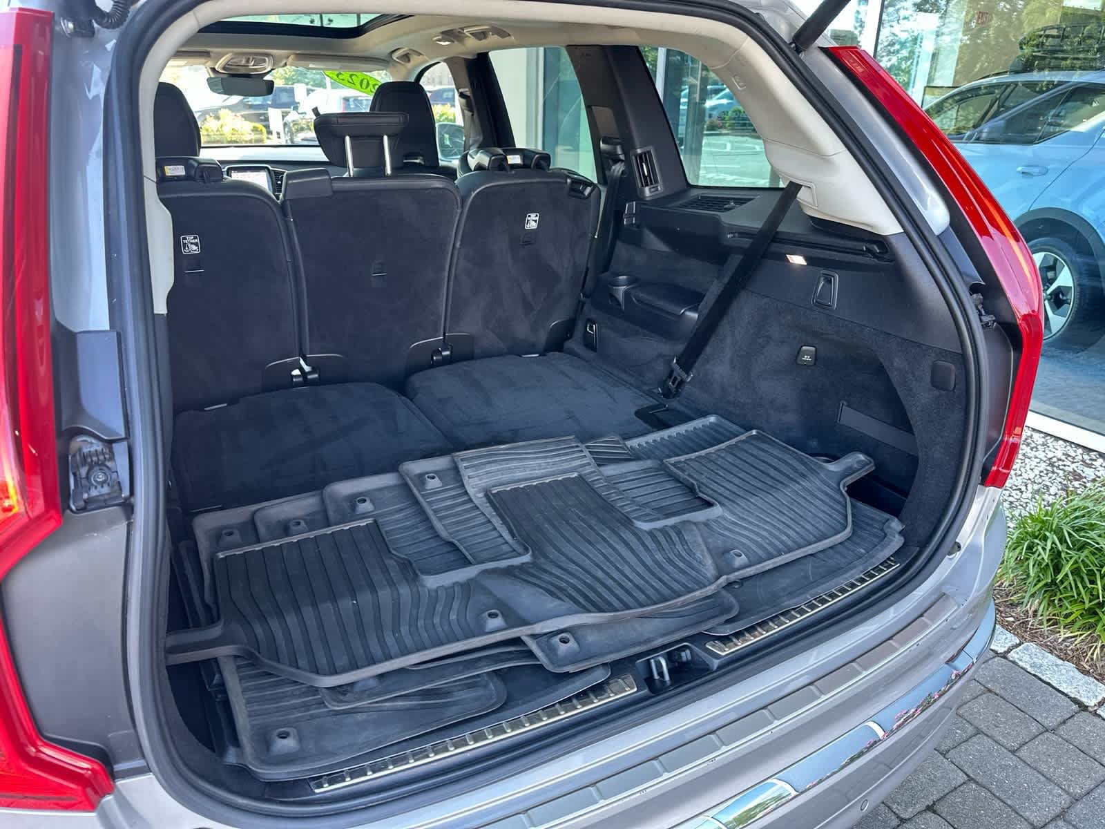 Used 2023 Volvo XC90 B5 Plus w/ Protection Package Premier AWD/4WD image 36