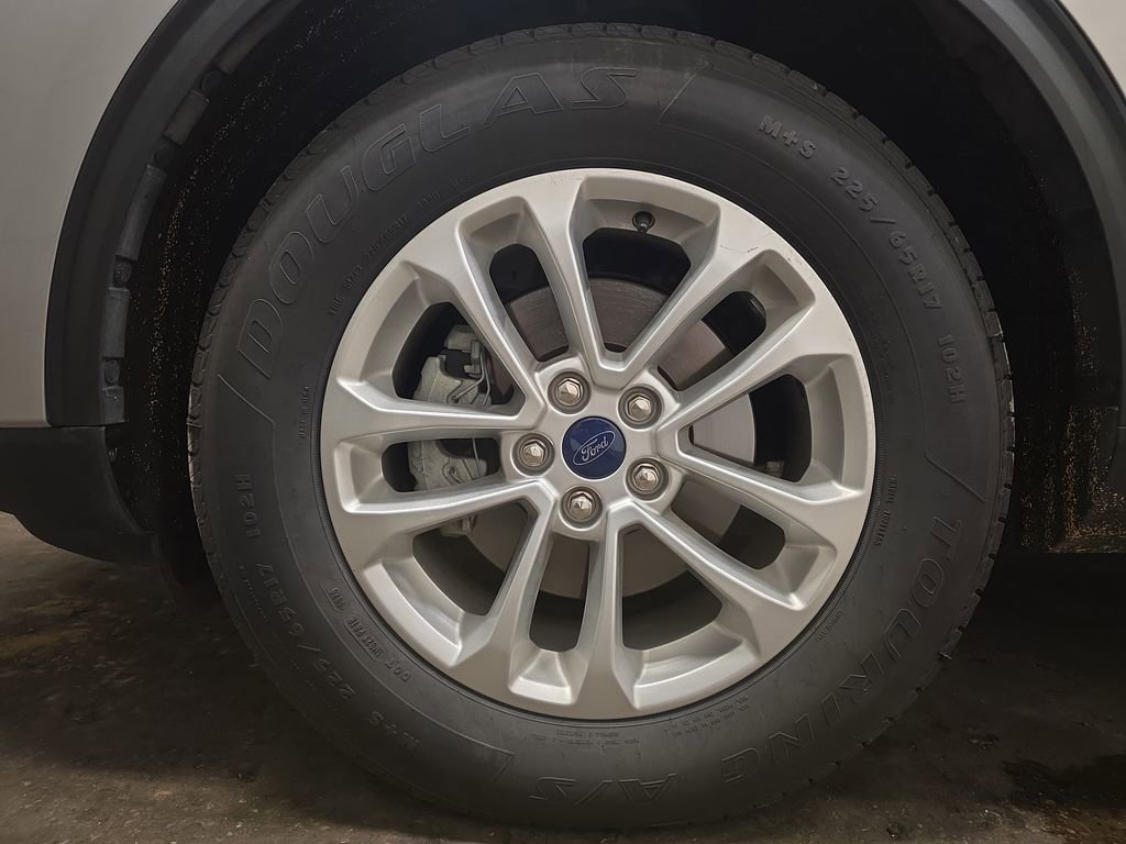 Used 2020 Ford Escape SE image 7