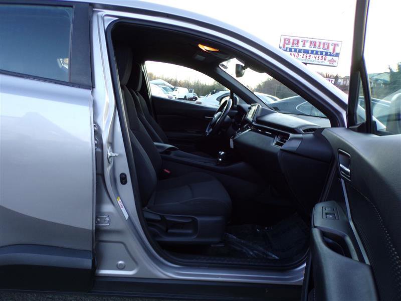 Used 2018 Toyota C-HR XLE image 17