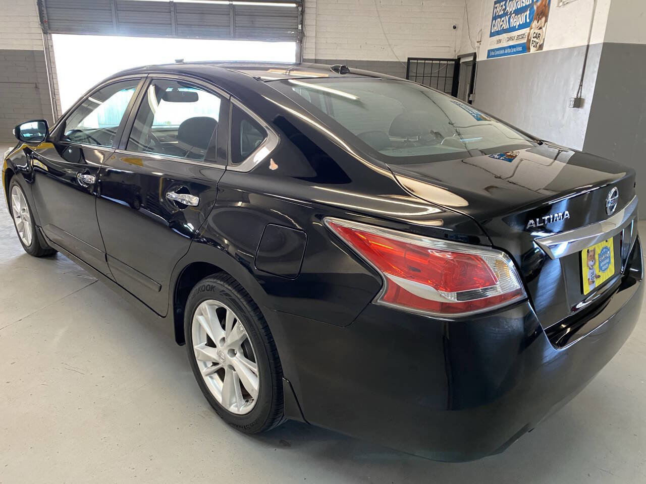 Used 2015 Nissan Altima 2.5 SL w/ Technology Package image 4