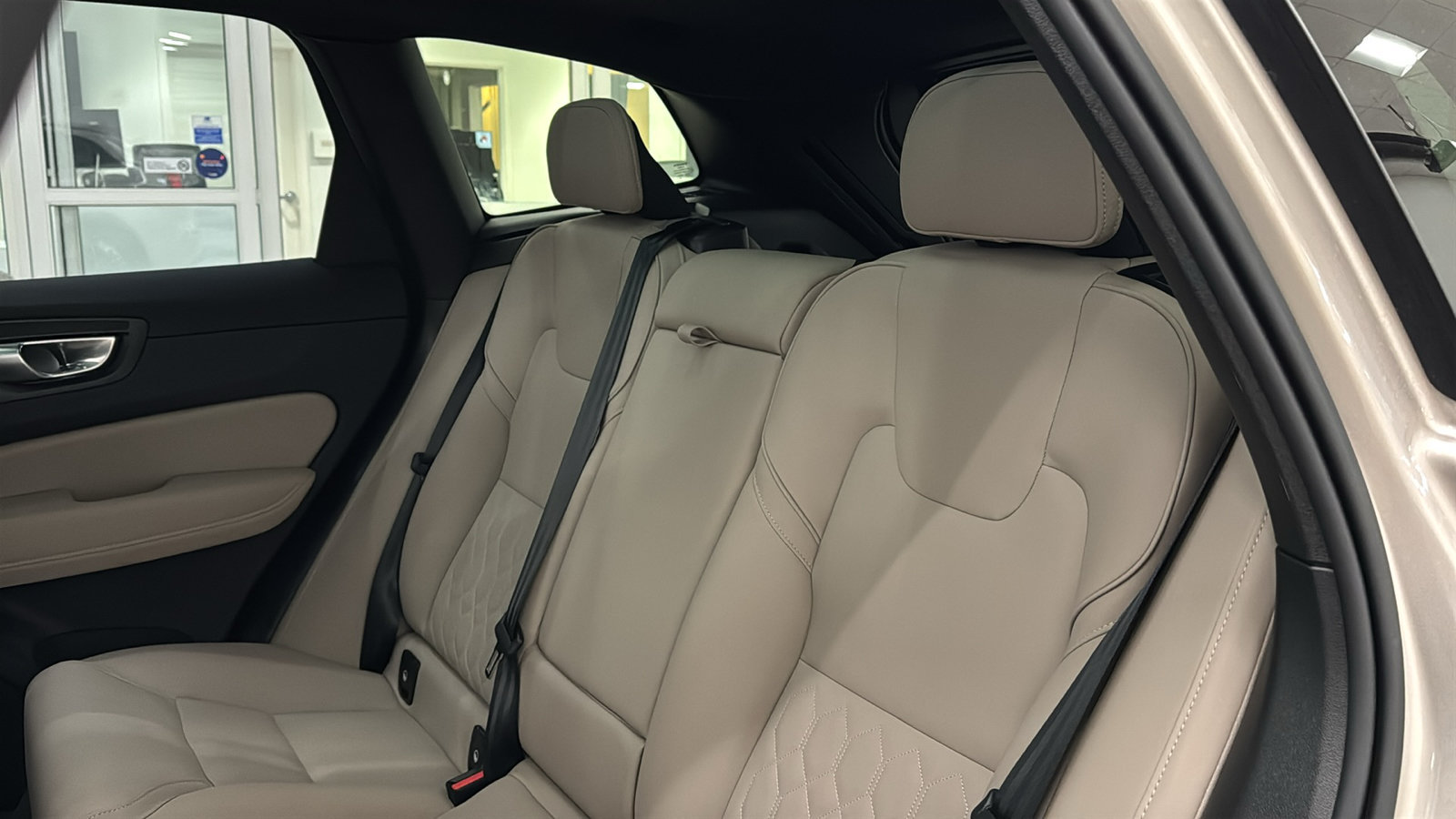 Used 2026 Volvo XC60 B5 Plus AWD/4WD image 26