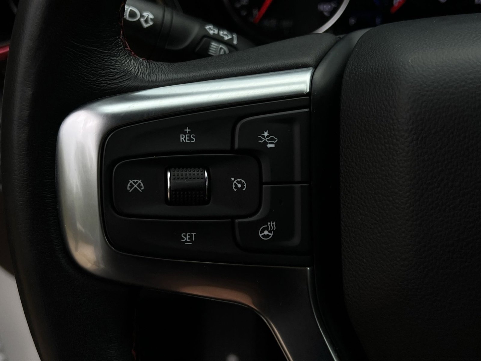 Used 2021 Chevrolet Blazer RS FWD image 39