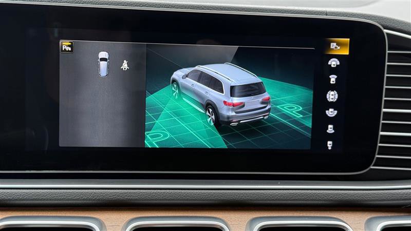 Used 2023 Mercedes-Benz GLS 450 4MATIC w/ AMG Line Exterior image 47