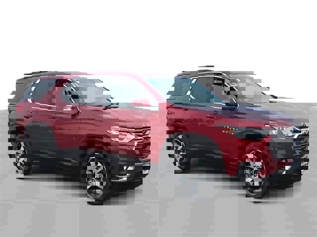 Used 2021 Chevrolet Traverse LT w/ LT Premium Package image 2