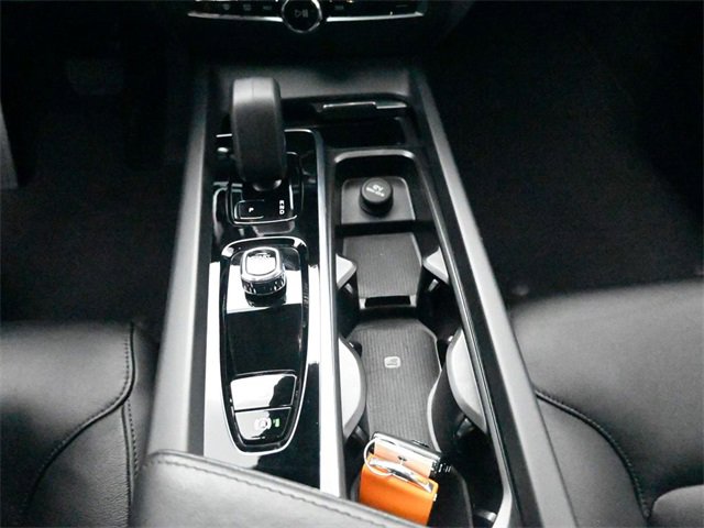 Used 2024 Volvo S60 B5 Core image 13