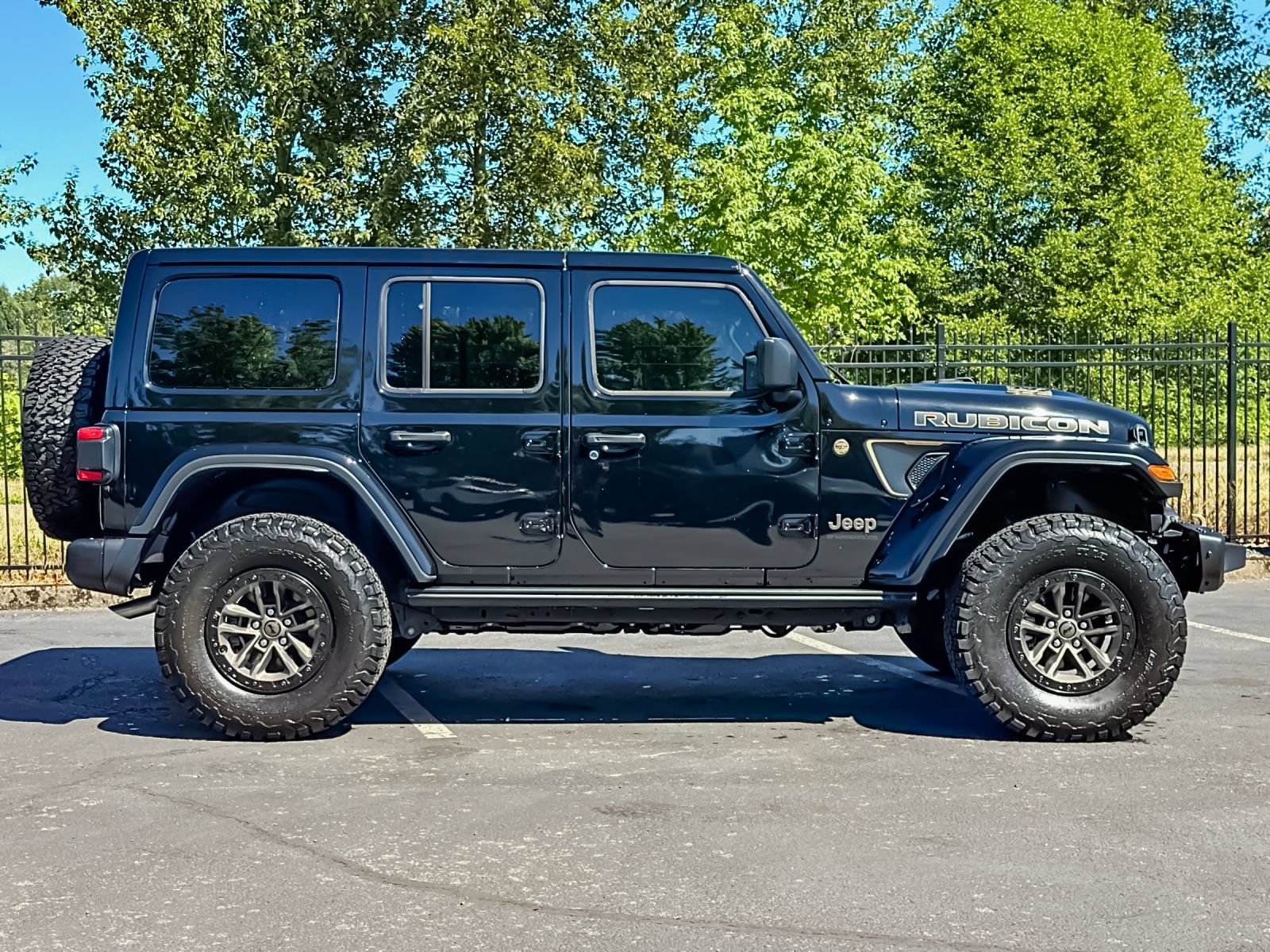 Used 2025 Jeep Wrangler Unlimited Rubicon 392 AWD/4WD image 2