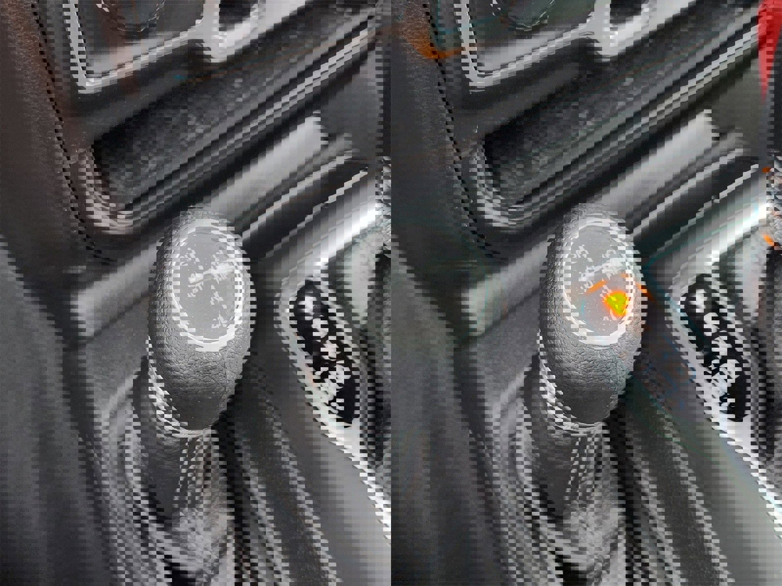 Certified 2025 Jeep Wrangler Sahara image 29