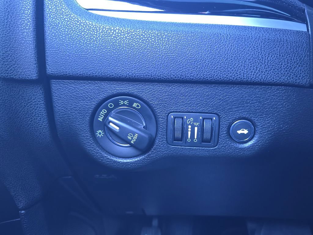 Used 2019 Chrysler 300 S w/ S Model Appearance Package image 15