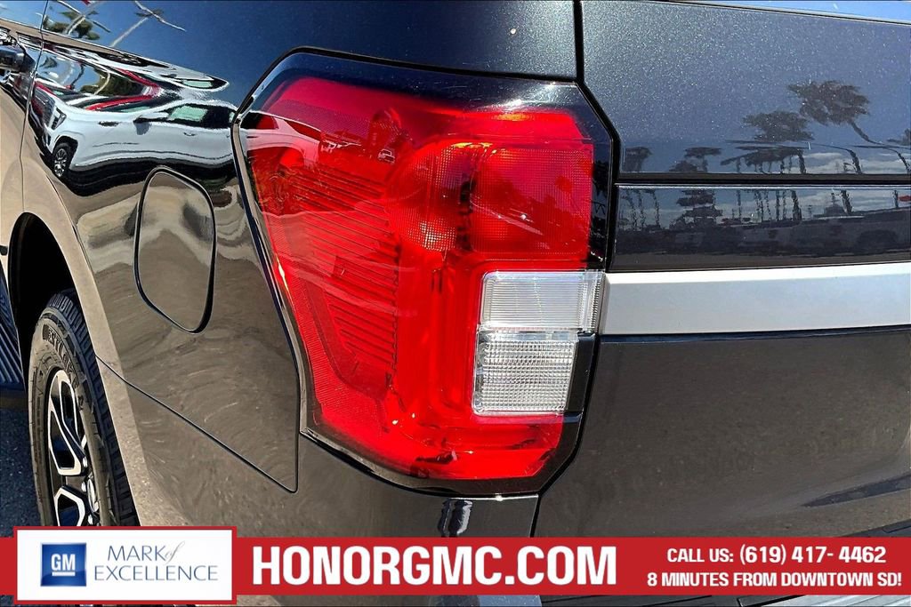 Used 2024 Ford Expedition XLT image 22