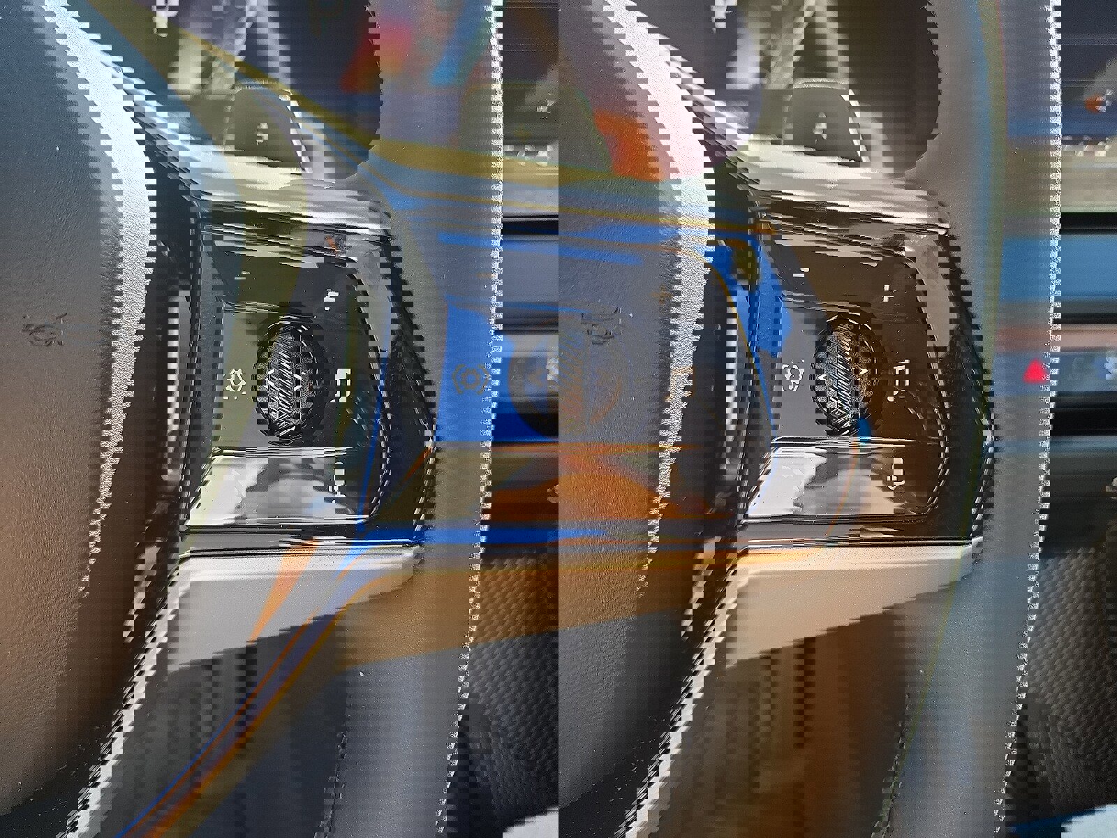 Used 2025 BMW X3 xDrive30i w/ Convenience Package image 23