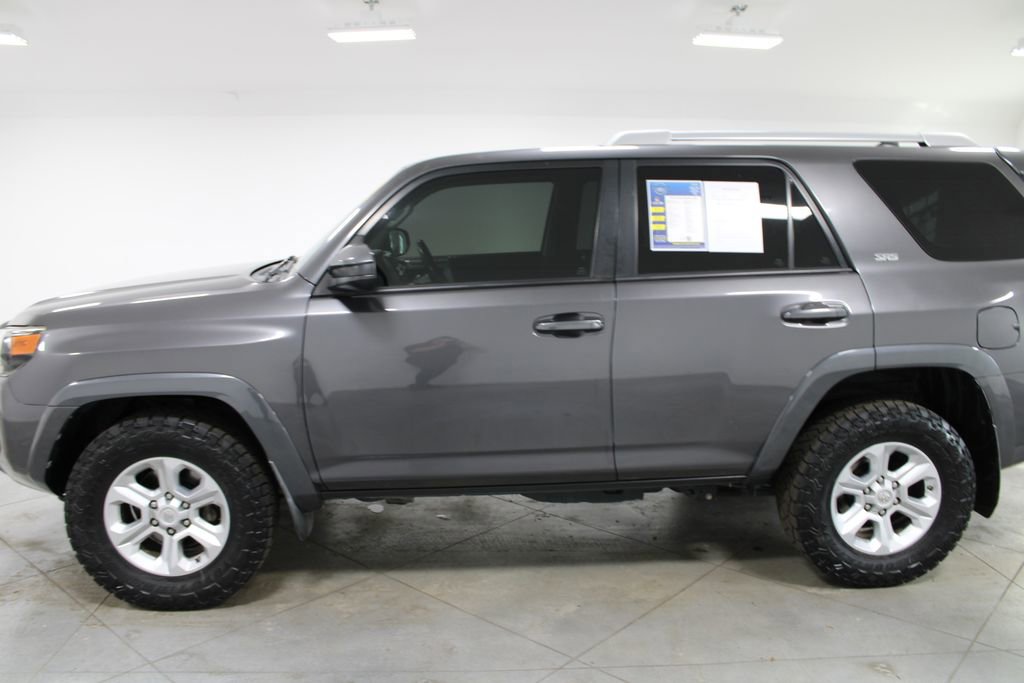 Used 2018 Toyota 4Runner SR5 image 6
