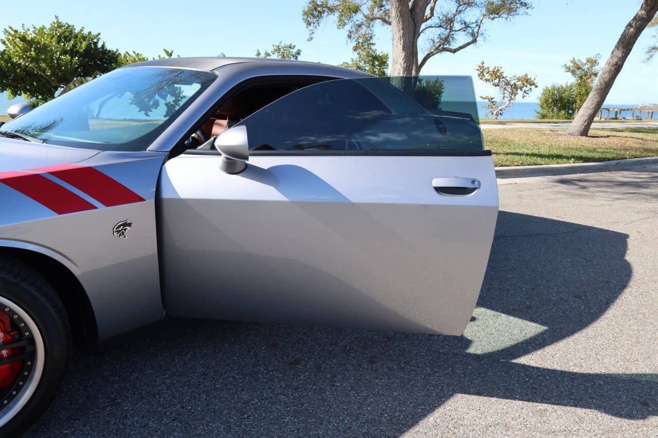 Used 2015 Dodge Challenger SRT Hellcat RWD image 62