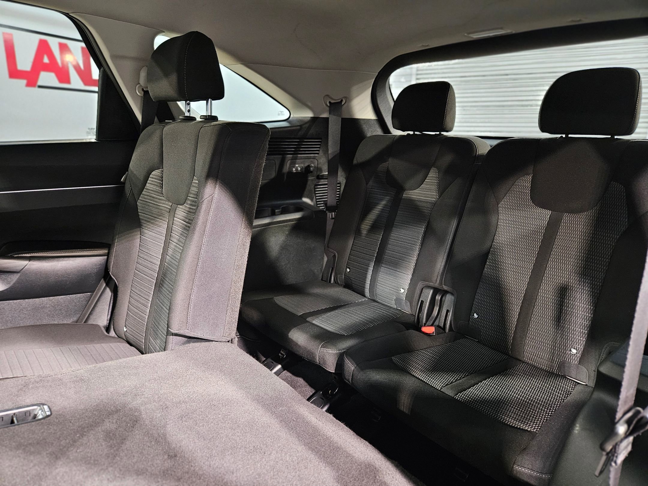 Used 2024 Kia Sorento LX image 36