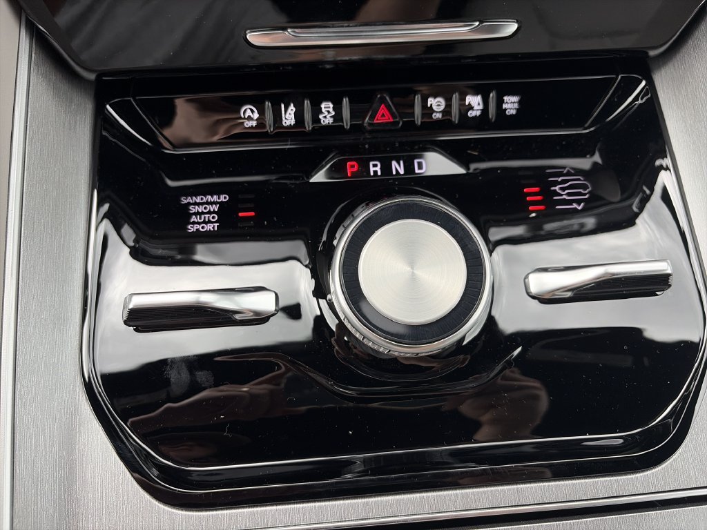New 2026 Jeep Grand Wagoneer Limited AWD/4WD image 26