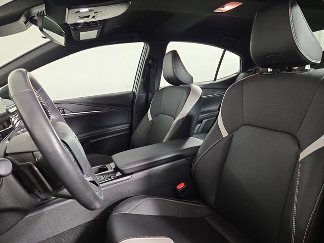 Used 2025 Toyota Camry SE FWD image 13