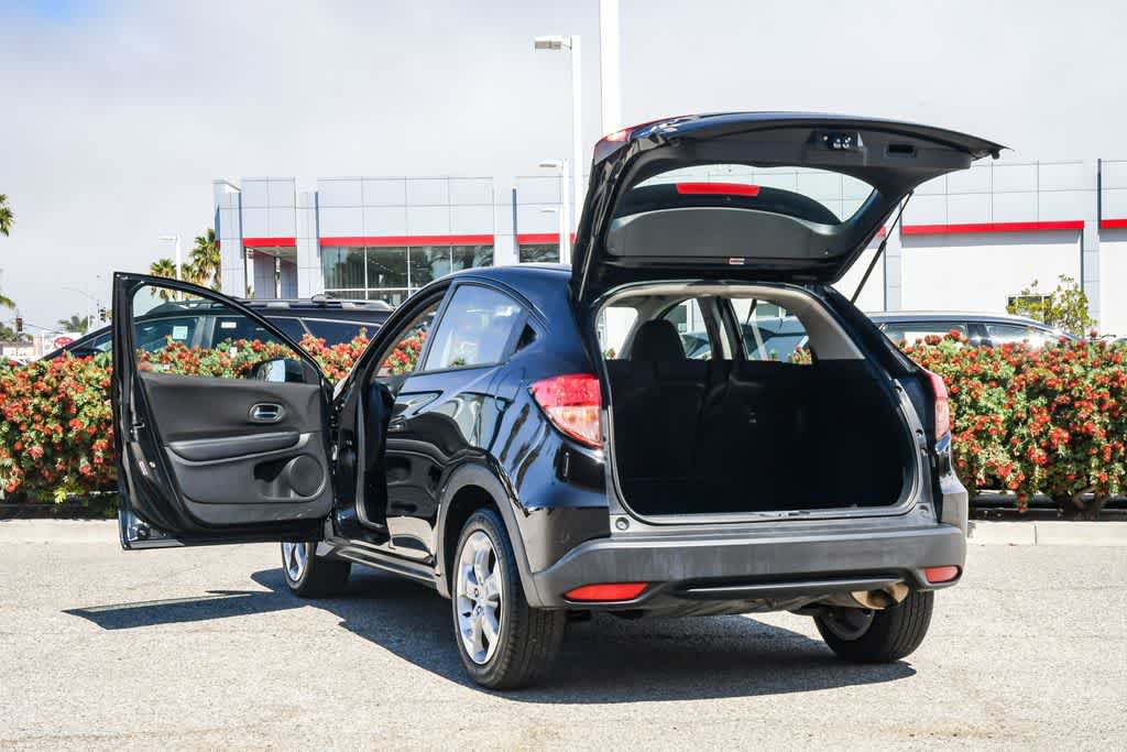 Used 2017 Honda HR-V LX image 27