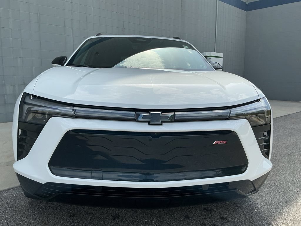 Used 2024 Chevrolet Blazer EV RS AWD/4WD image 17