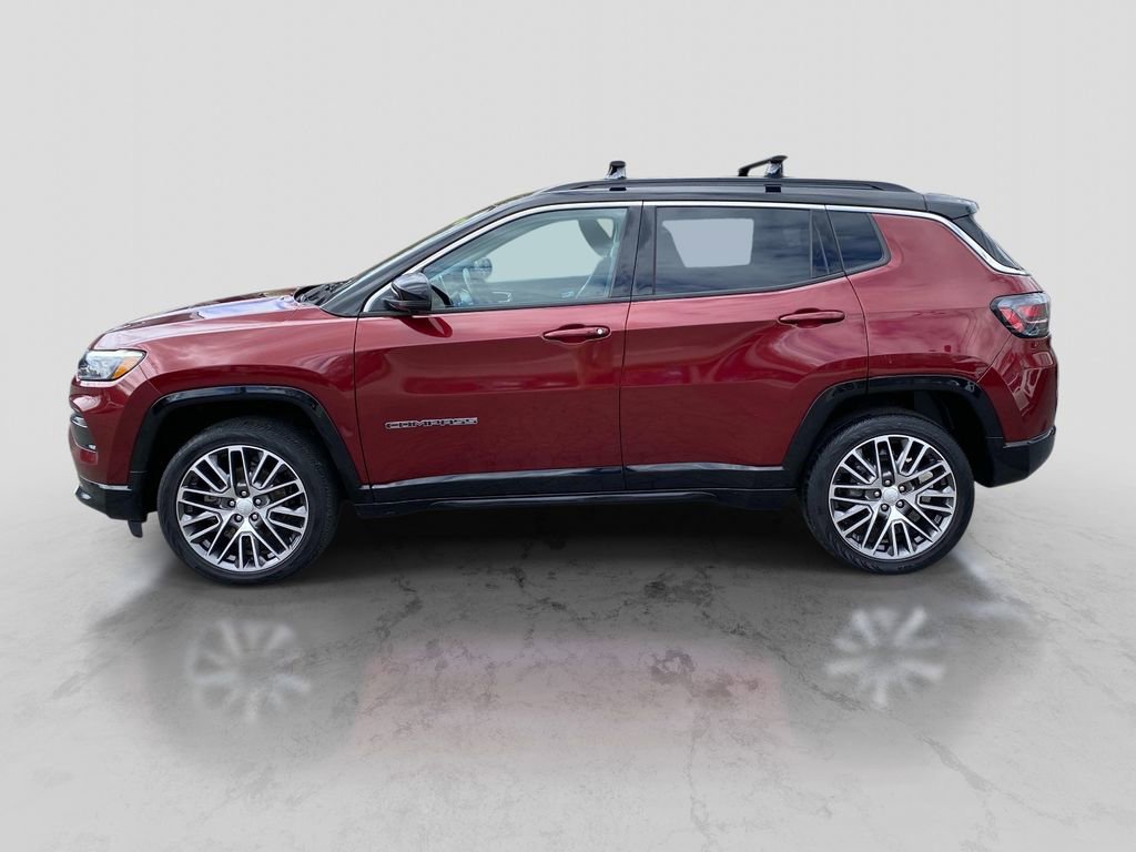 Used 2022 Jeep Compass Limited w/ Elite Group AWD/4WD image 2