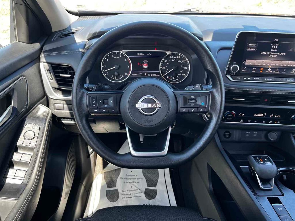 Used 2024 Nissan Rogue SV image 21