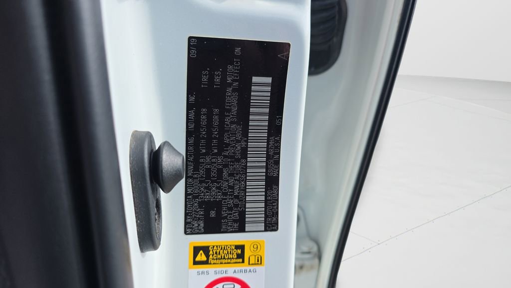 Used 2019 Toyota Highlander XLE AWD/4WD image 28