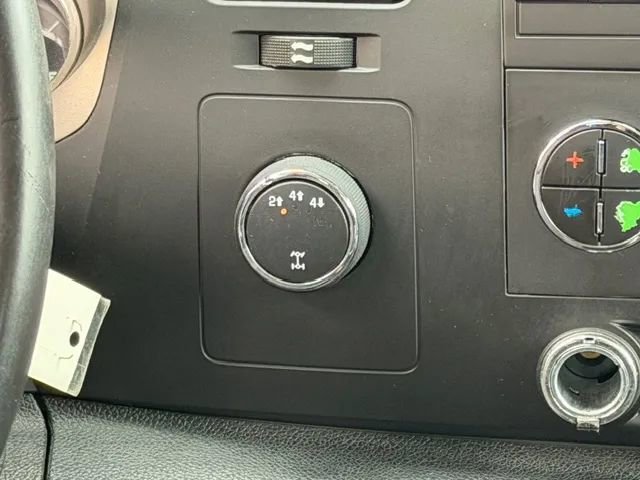 Used 2014 GMC Sierra 2500 SLE w/ HD SLE Premium Package image 13