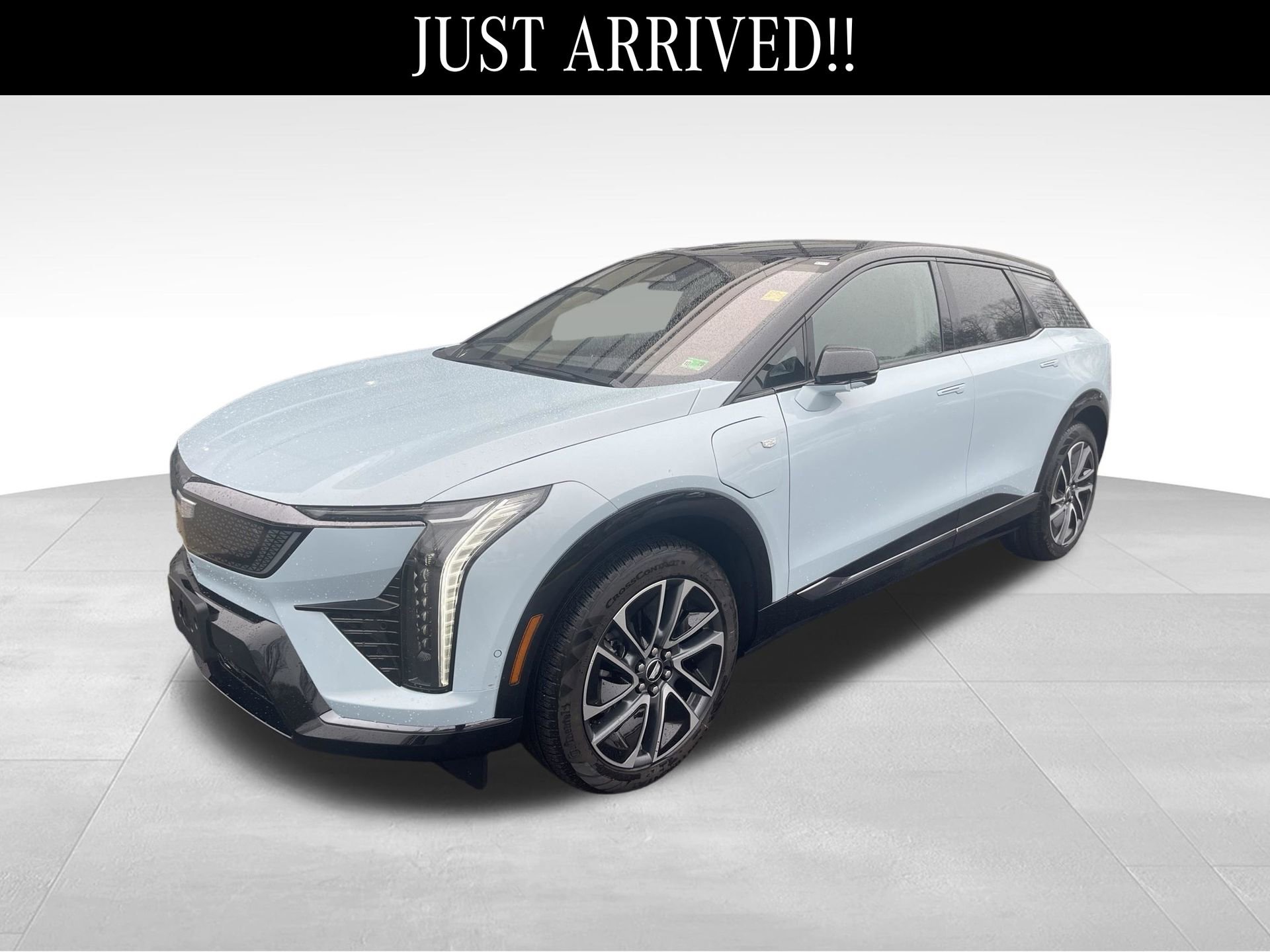 Used 2025 Cadillac Optiq Sport 1 image 3