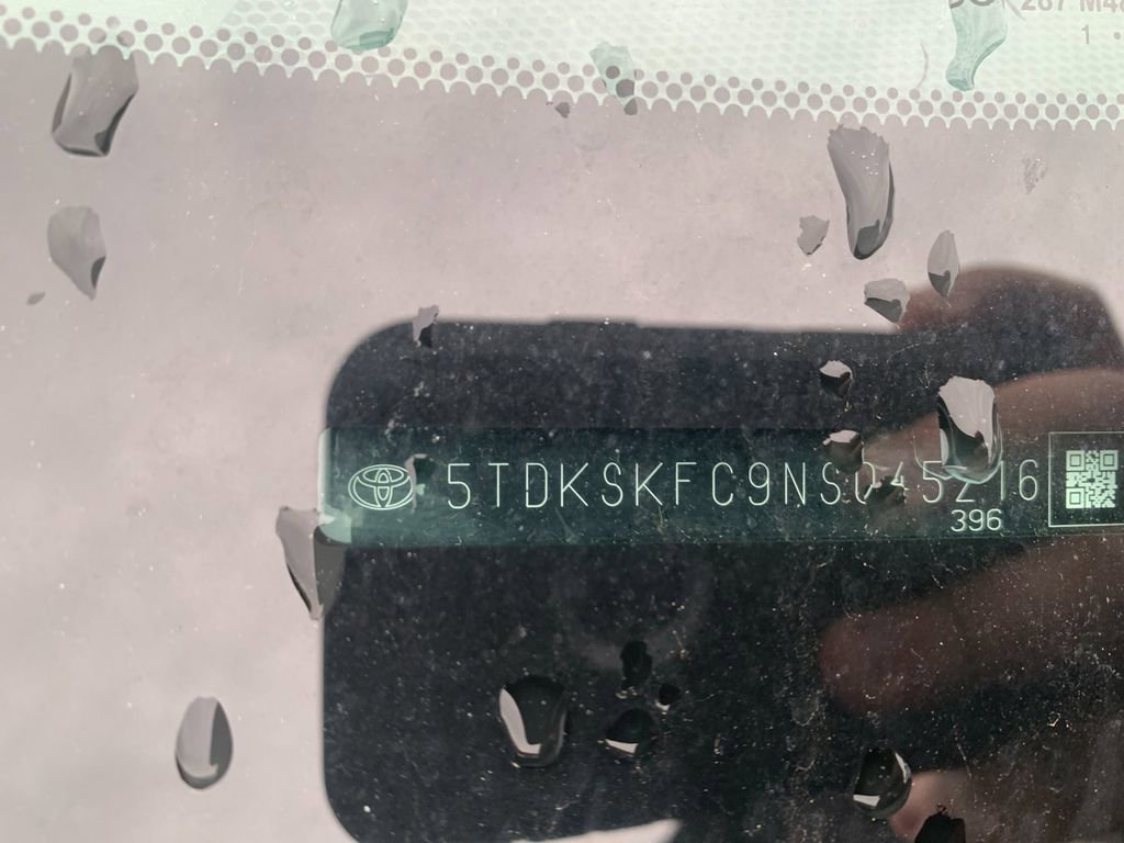 Used 2022 Toyota Sienna LE image 8