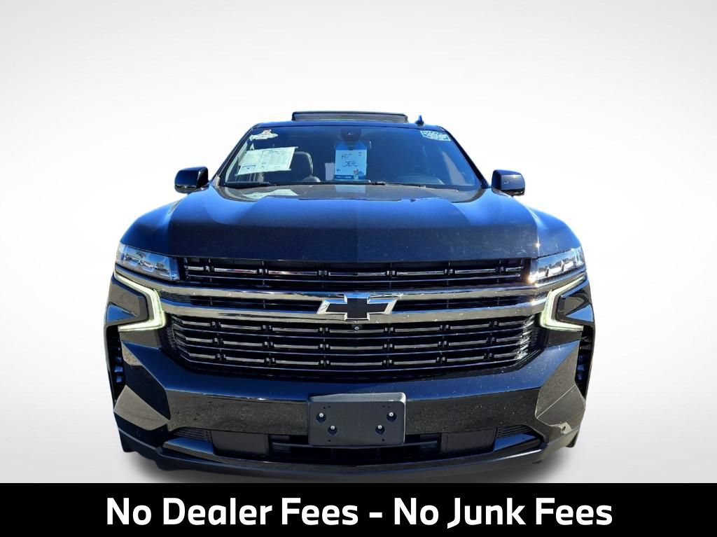 Used 2022 Chevrolet Tahoe RST w/ Luxury Package AWD/4WD image 2