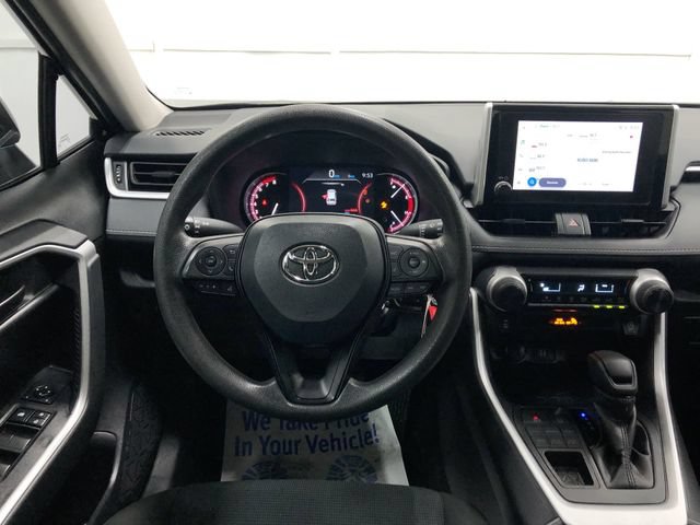 Used 2024 Toyota RAV4 LE AWD/4WD image 15