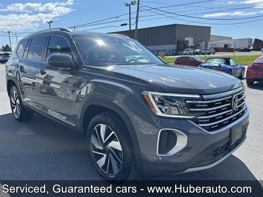 Used 2025 Volkswagen Atlas SEL AWD/4WD image 3