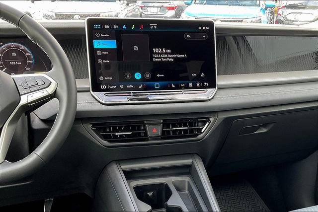 New 2025 Volkswagen Tiguan SE AWD/4WD image 8