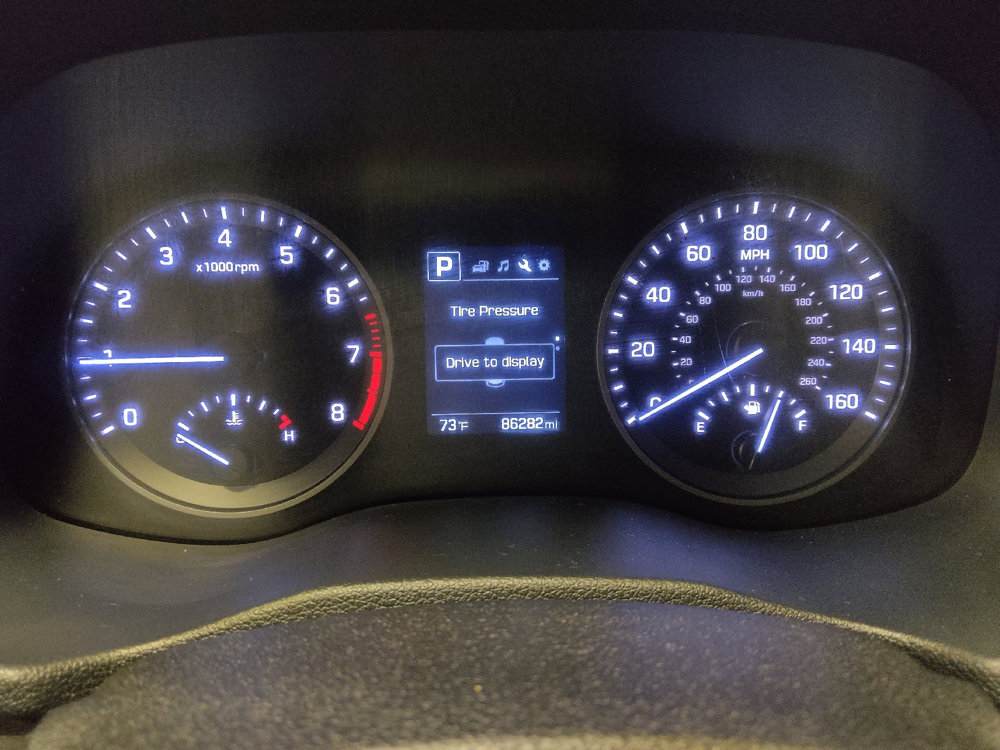 Used 2017 Hyundai Tucson Sport w/ Cargo Package image 23