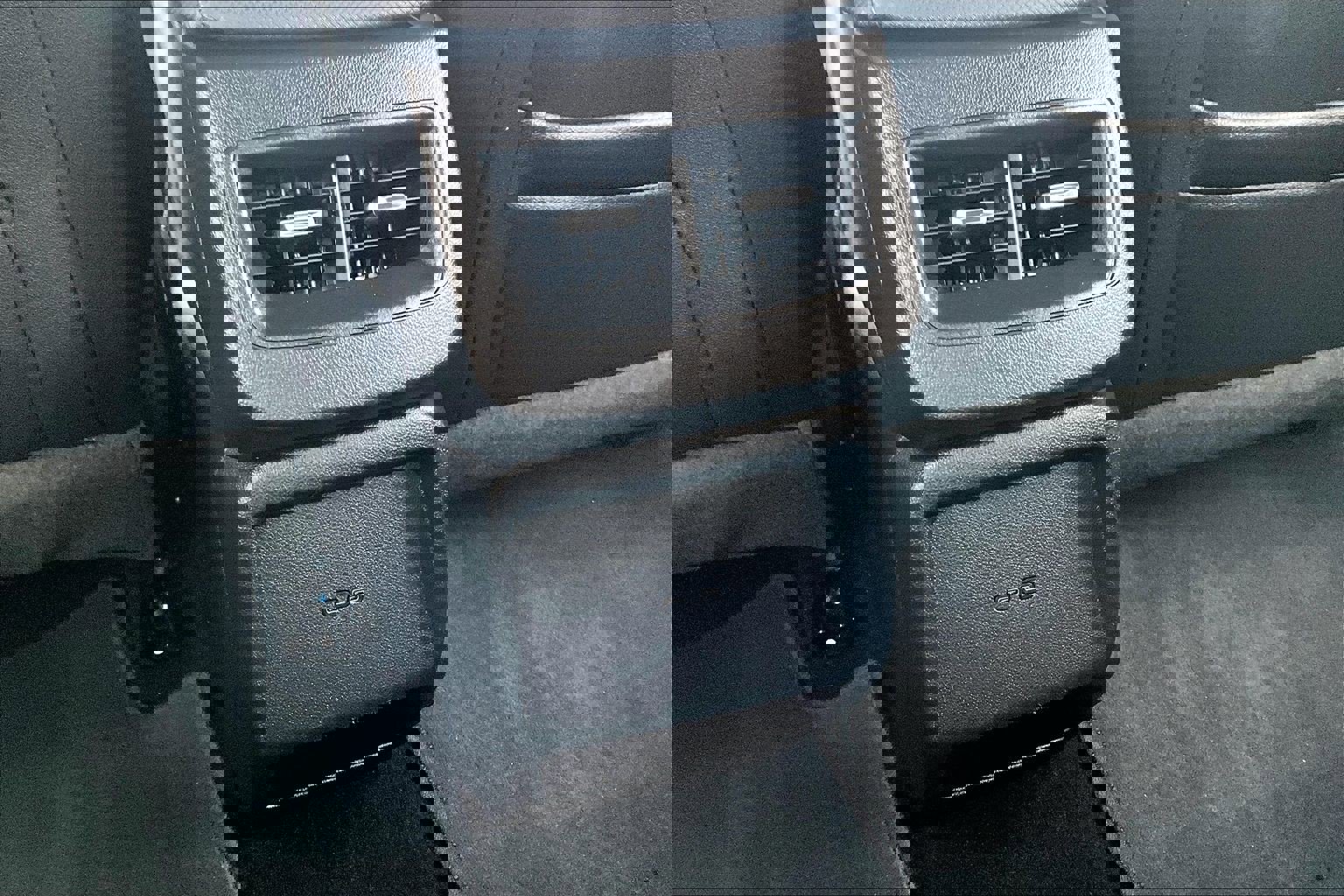 Used 2024 Chevrolet Equinox EV LT image 31